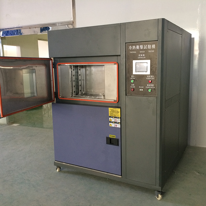 高低溫沖擊試驗(yàn)箱側(cè)面打開(kāi)圖